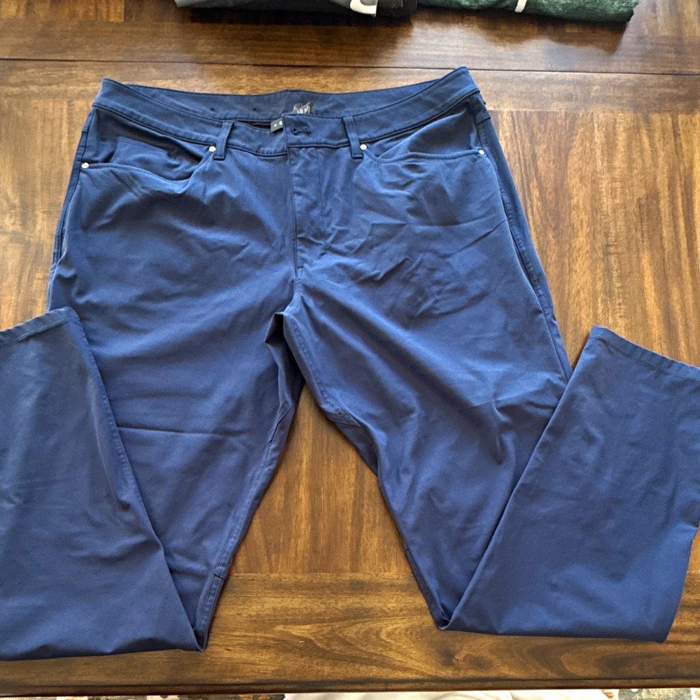 Lululemon Commission Pant Blue Slim Tapered Men 38x32 Stretch Casual Pants